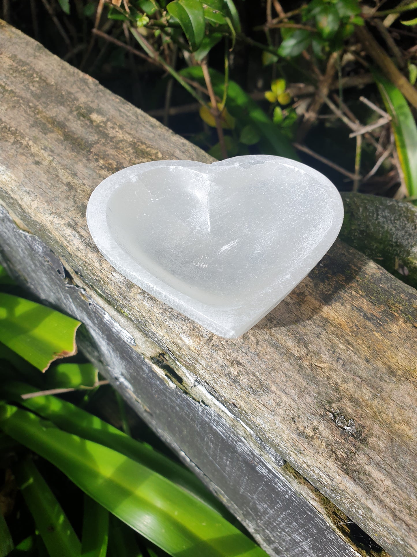 Selenite Heart Charging Bowl Small