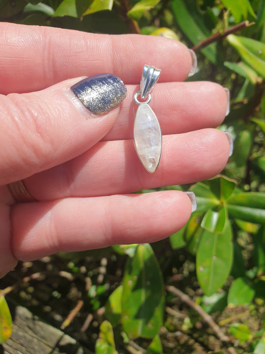 Rainbow Moonstone | Polished Cut Sterling Silver Pendant E