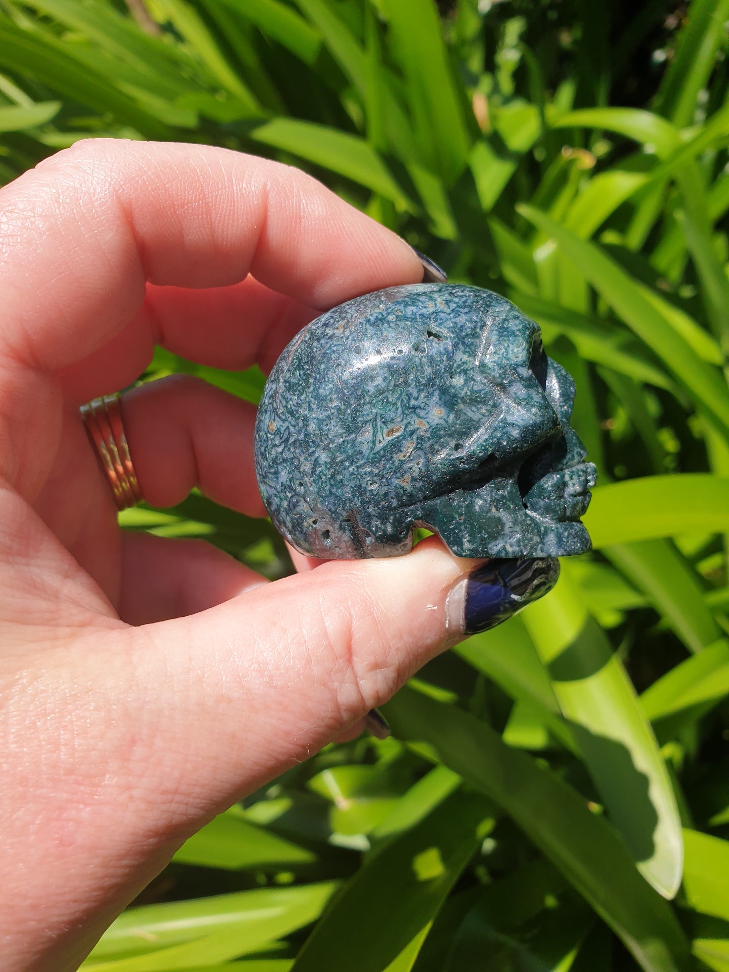 Moss Agate Medium Skull