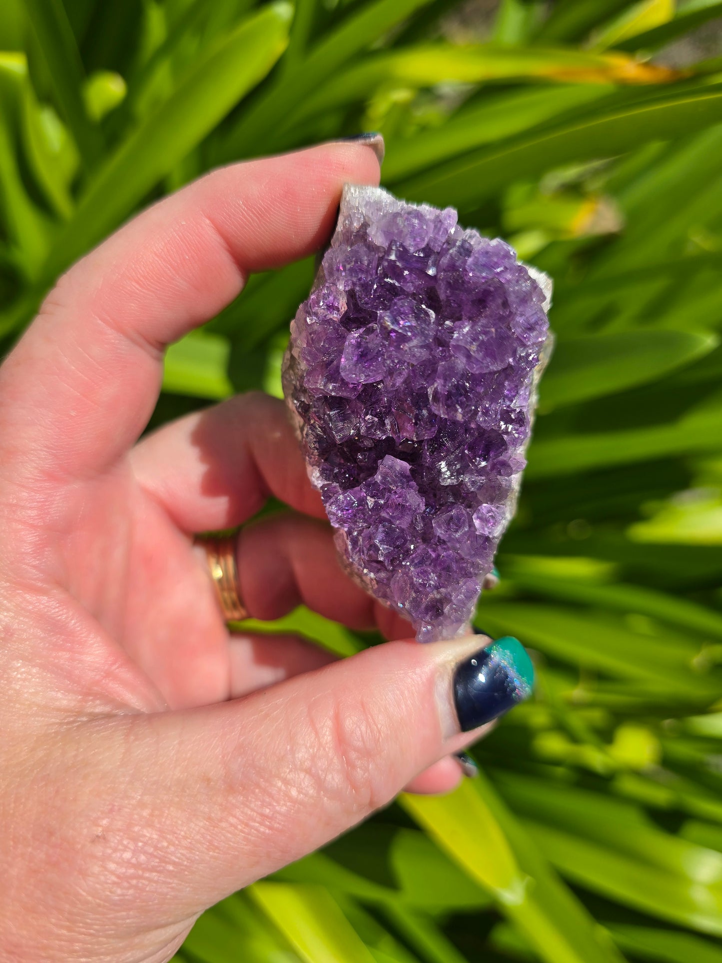 Amethyst Dark |  Cluster Large