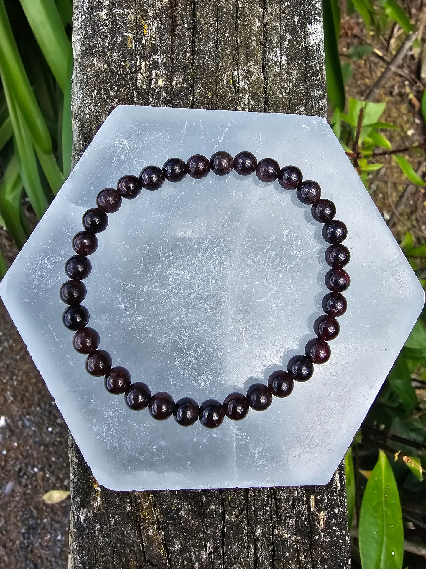 Garnet | Small Round Bead Bracelet