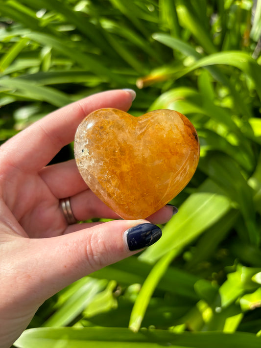 Golden Healer Quartz Heart D