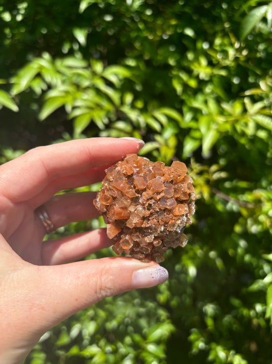 Aragonite Sputnik Cluster B