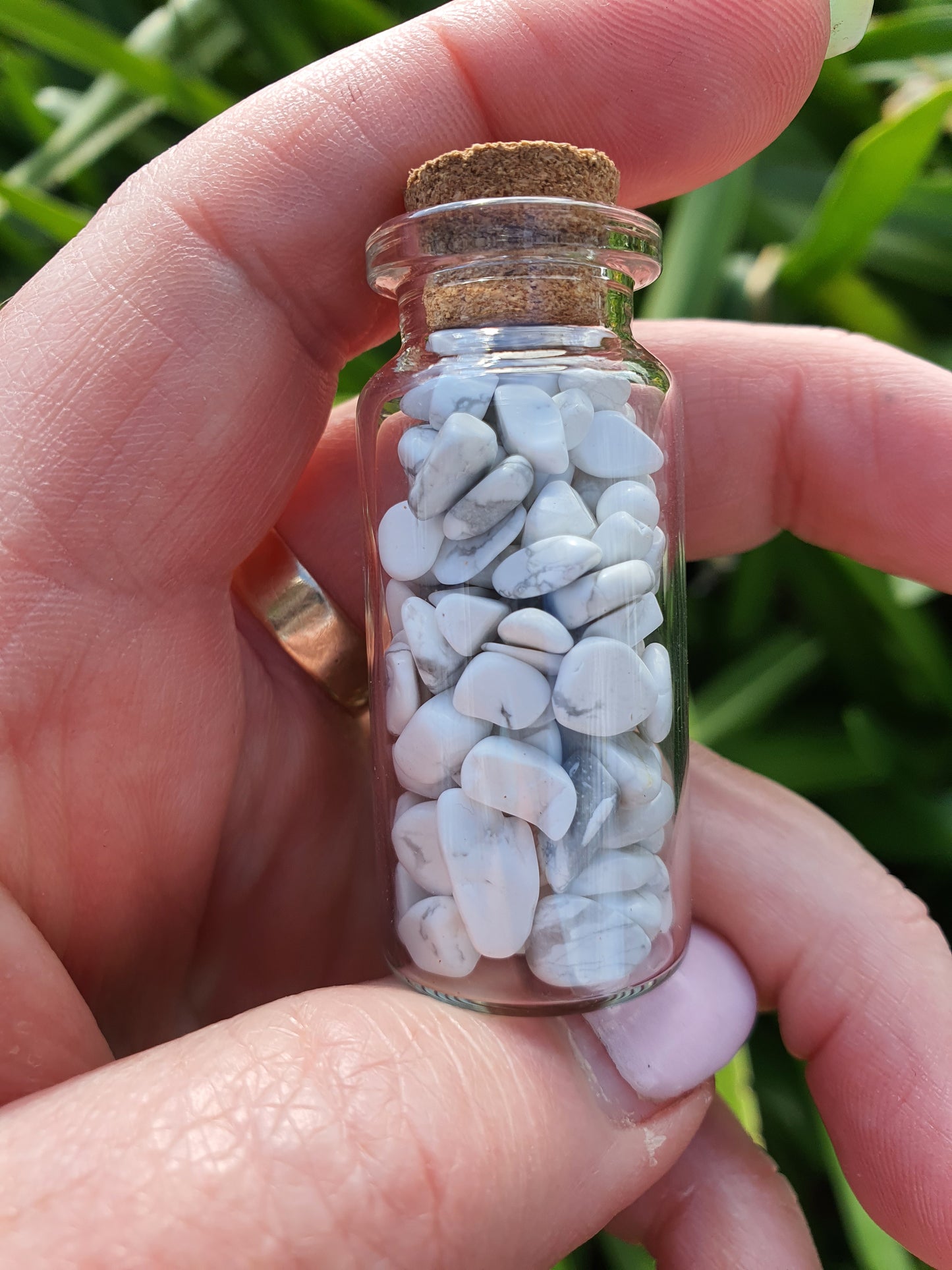 Howlite Chip Bottle