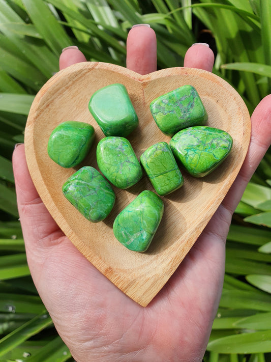 Howlite Green Tumbled Stones