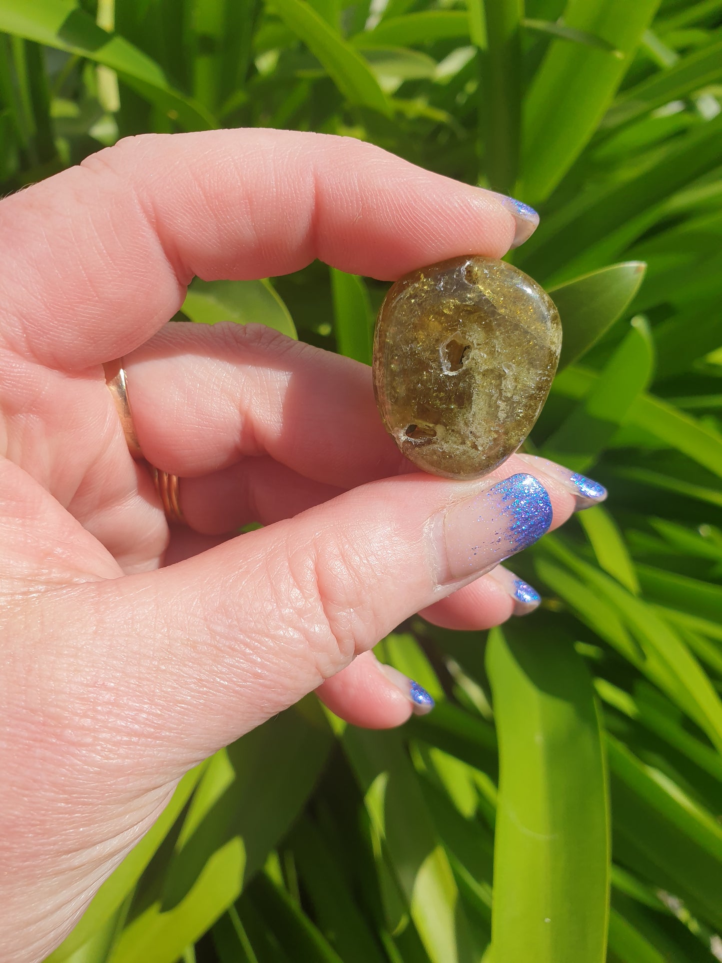 Green Garnet Tumbled Stone