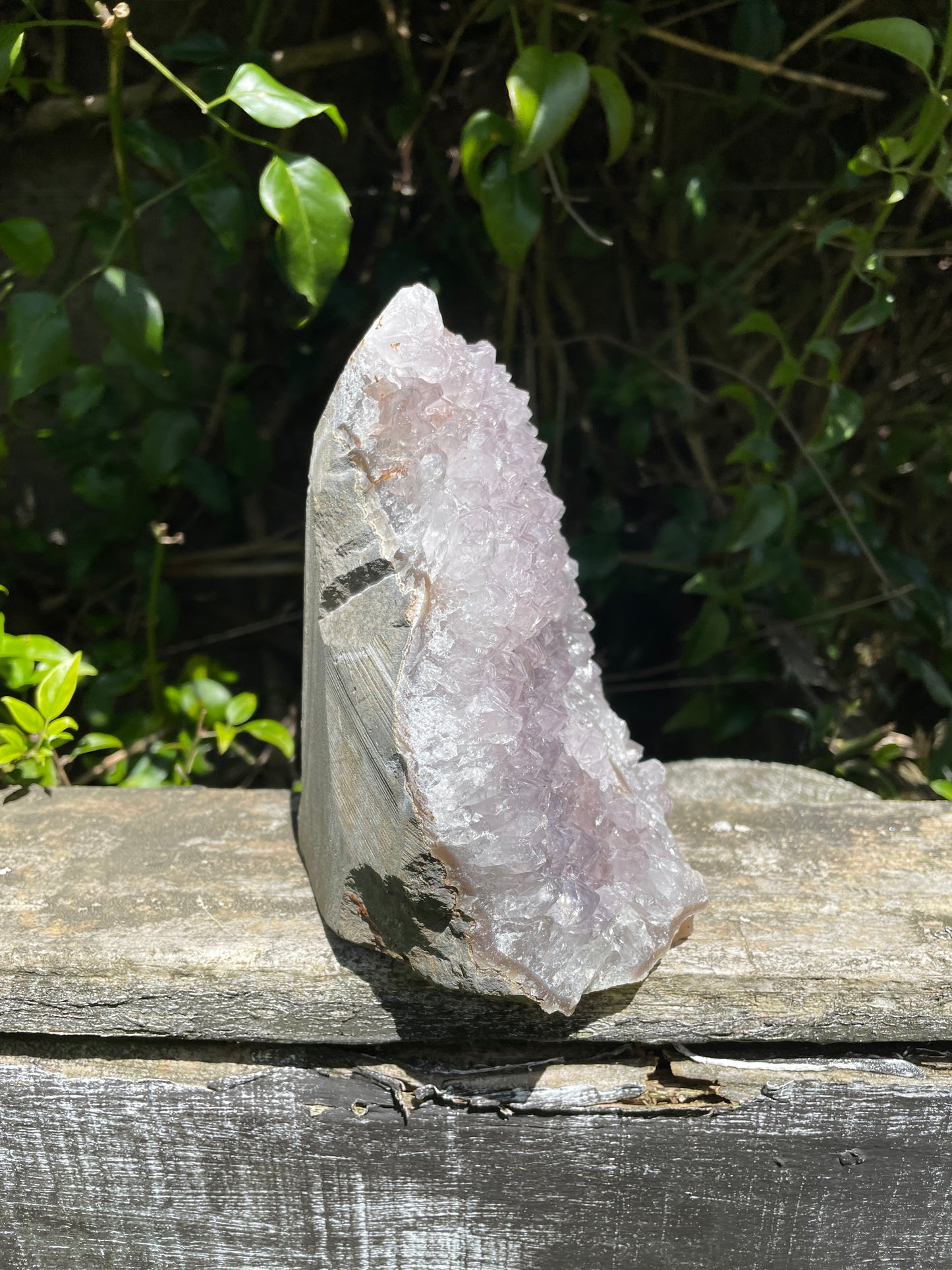 Amethyst Flat Base N 1.3kgs