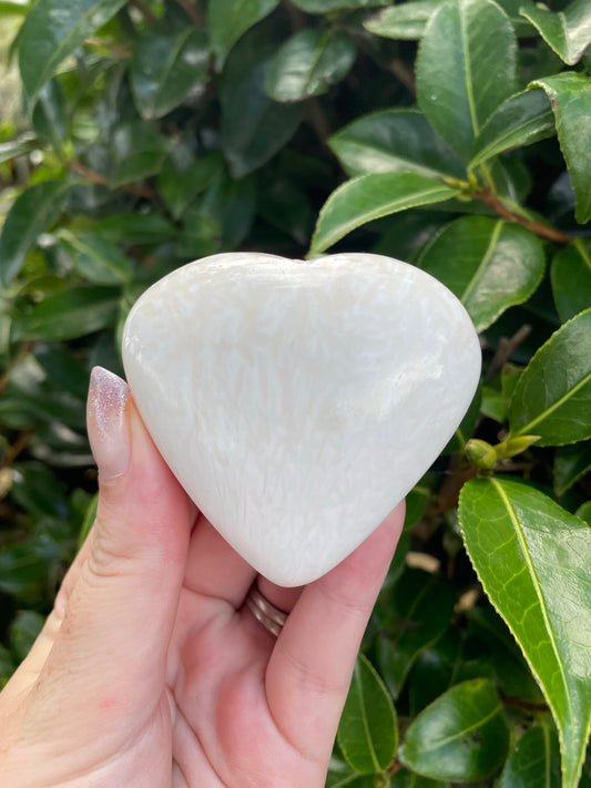 Scolecite Heart